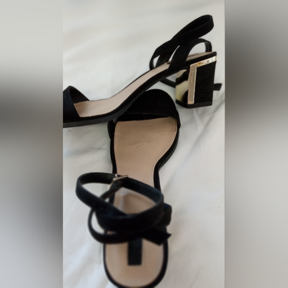 Shoes - Picture 3 of 5